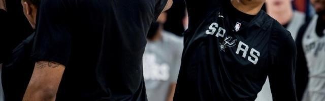 四胜一负结束客场之旅 年轻马刺延续团队篮球