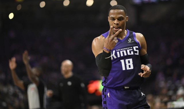 世界杯高清观看-轰26+6+6三分，威少暴揍老东家！继快船后又一倒数第一4连胜北伐