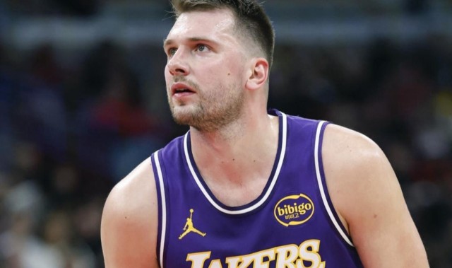 世界杯下载中心入口-艾顿上点心吧！美记：因为东契奇的缘故，很多中锋都愿意来湖人